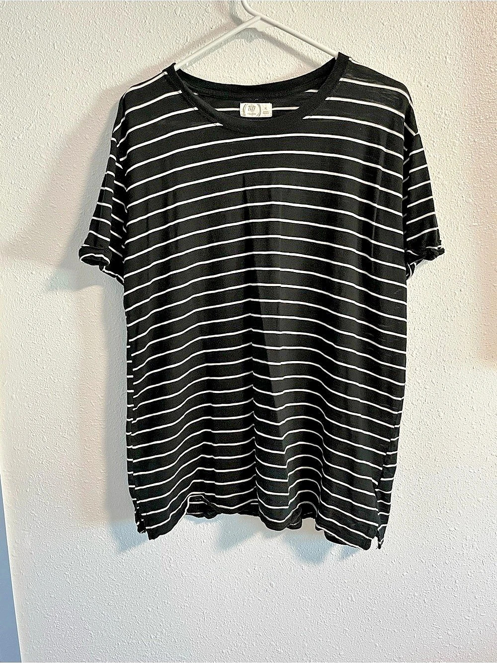 maurices 24/7 Striped Short Sleeve T-Shirt Tee Black & White XL